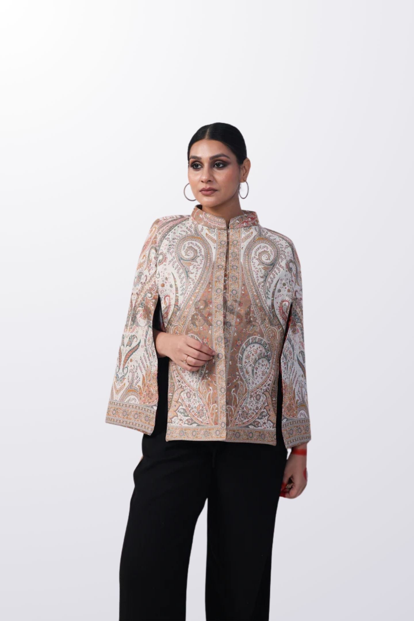 Antique Ivory paisley Cape