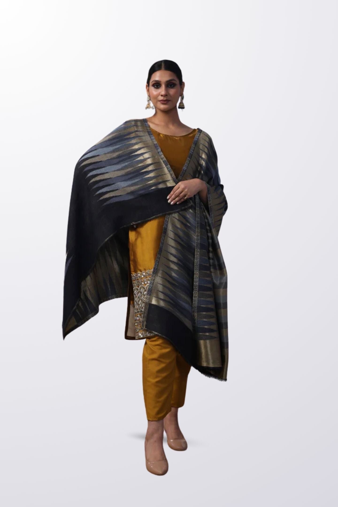 Black Ekkar Shawl - Blue