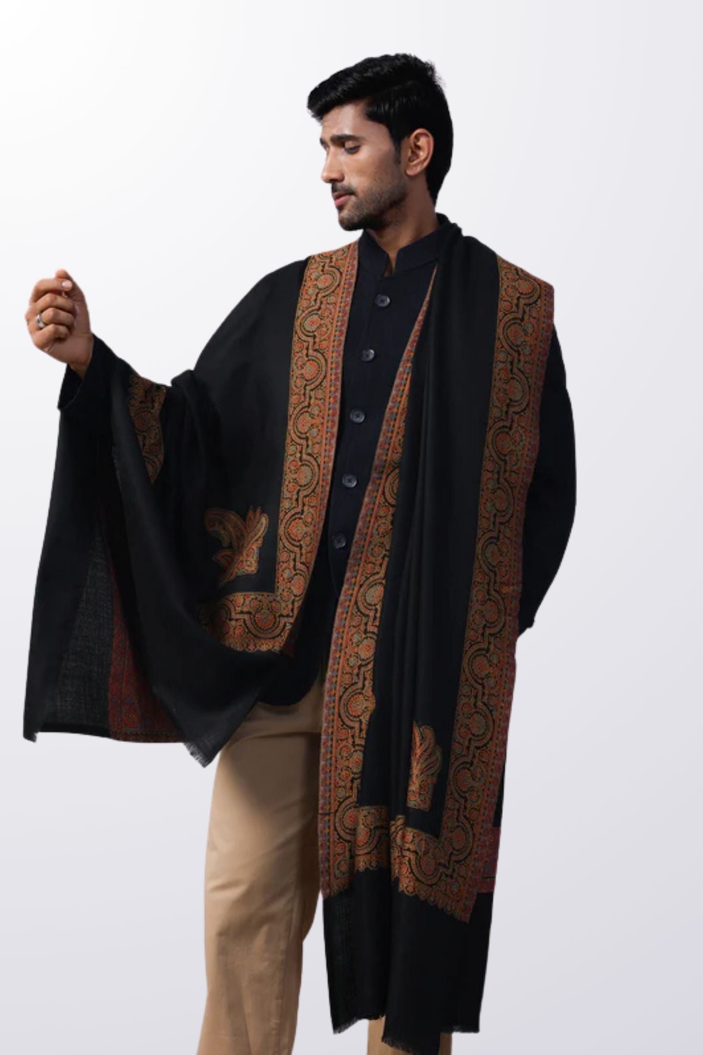 Kashmiri Paseley Black Border Wool Men Shawl