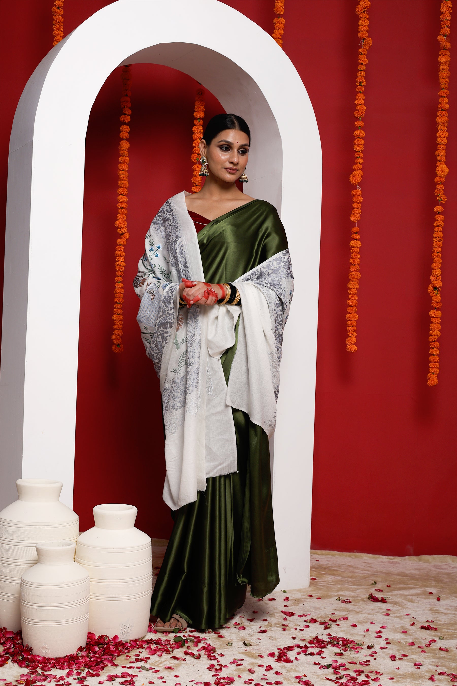 Peacock Nalki Stole - White