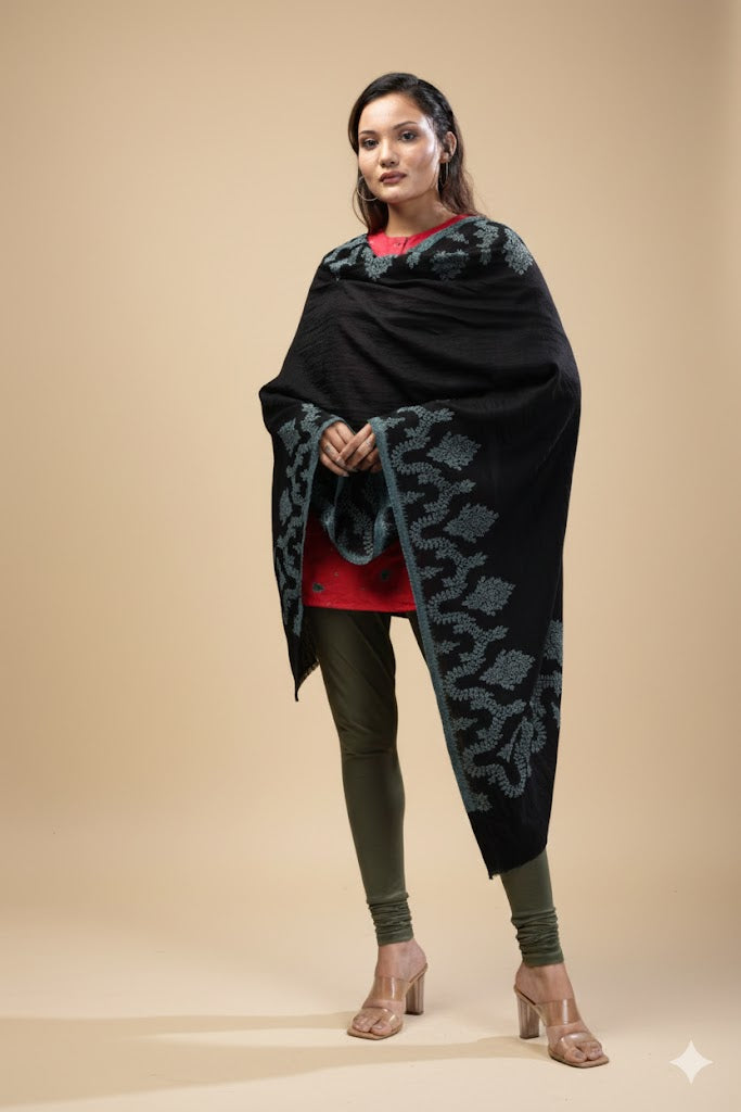 Classic Kashmiri weaving Black Fine Wool Stole